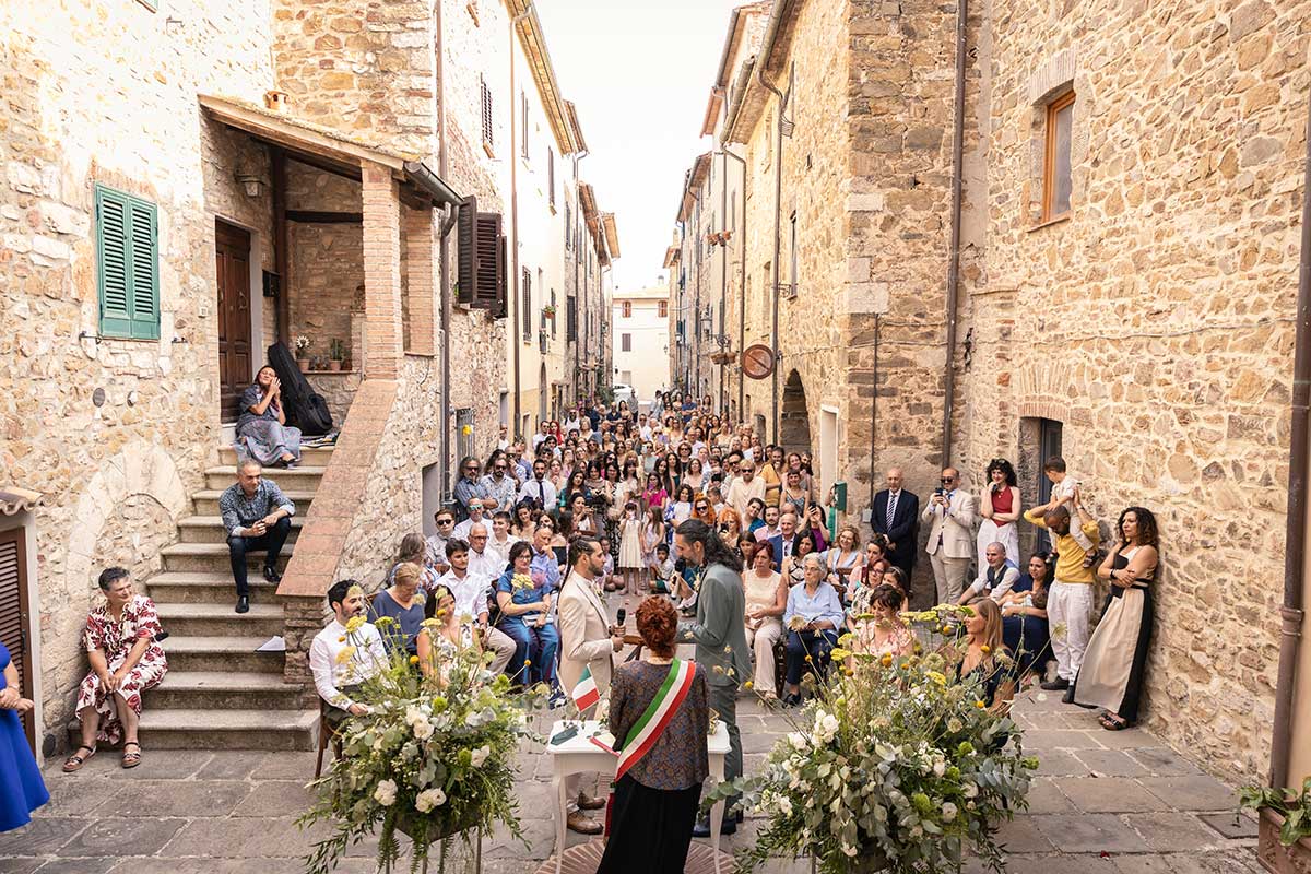 Erik & Simone: When a wedding becomes a village celebration